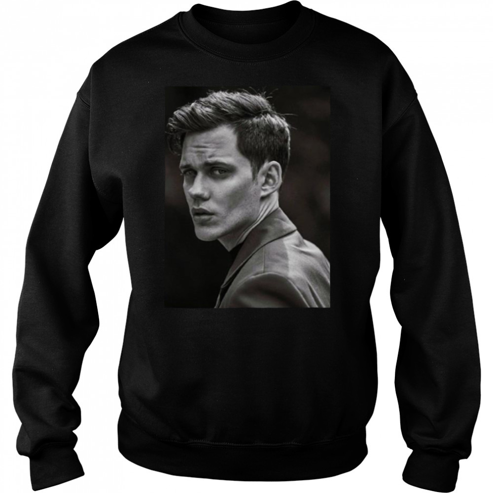 Sweat shirts