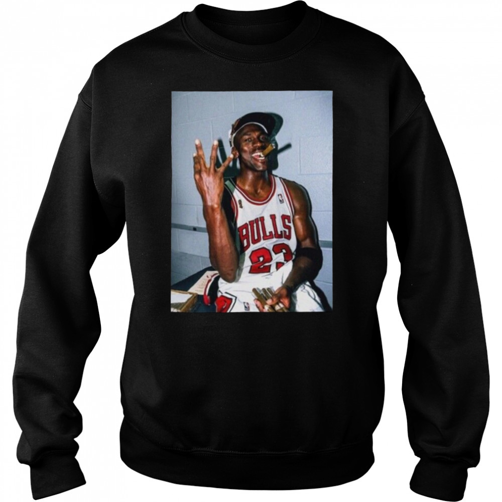 Sweat shirts