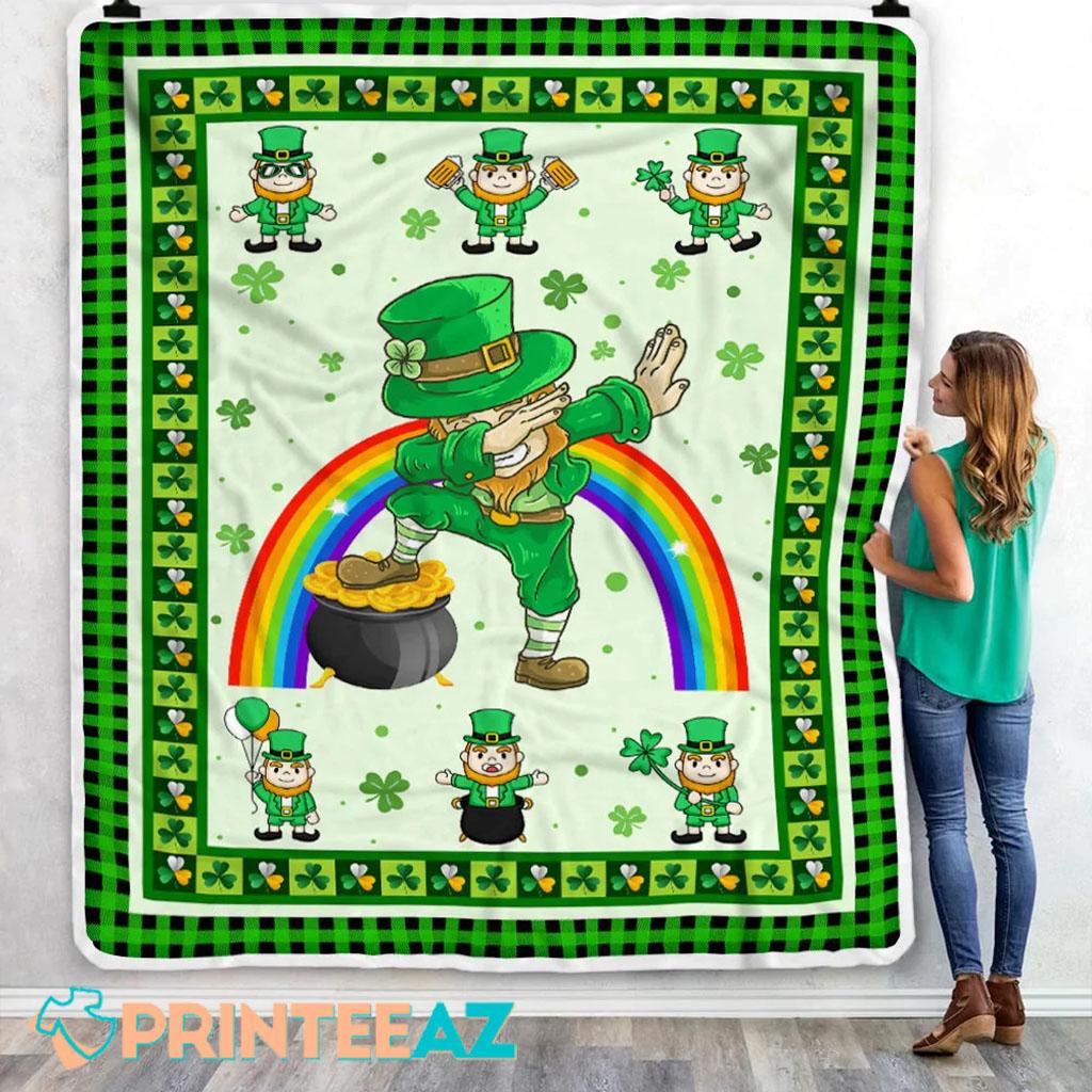 Irish Dabbing Leprechauns St Patrick_s Day Fleece Throw Quilt Blanket With Lucky Clover Shamrock - PrinteeAZ