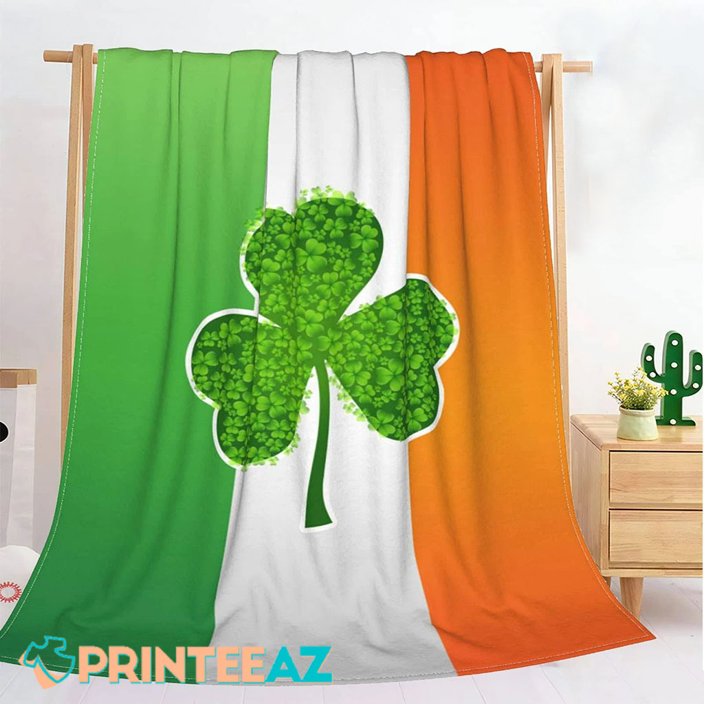 Irish Flag Tricolor St Patrick_s Day Fleece Throw Quilt Blanket With Shamrock - PrinteeAZ