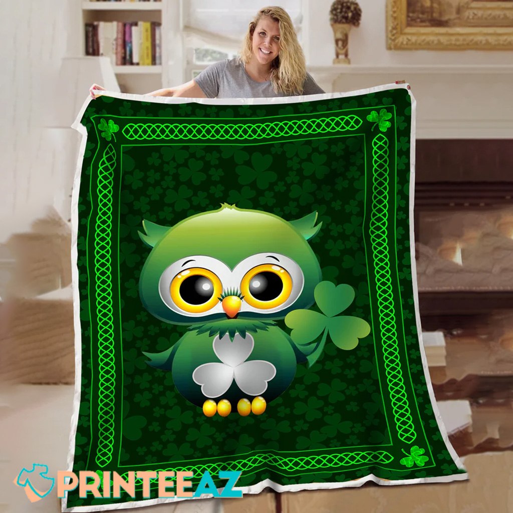 Irish Shamrock Owl St Patrick_s Day Fleece Throw Quilt Blanket Green - PrinteeAZ