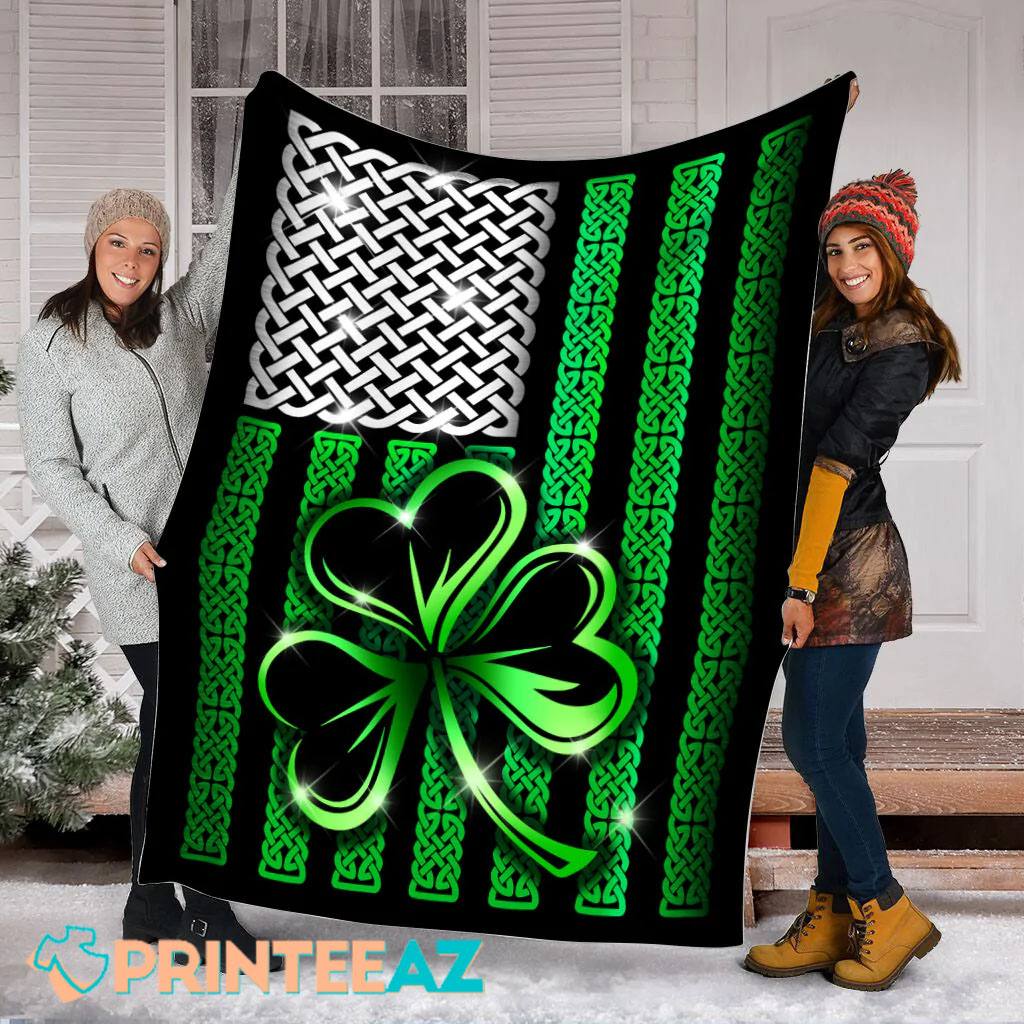 Irish Shamrock USA Flag St Patrick_s Day Fleece Throw Quilt Blanket With Black, White And Green - PrinteeAZ