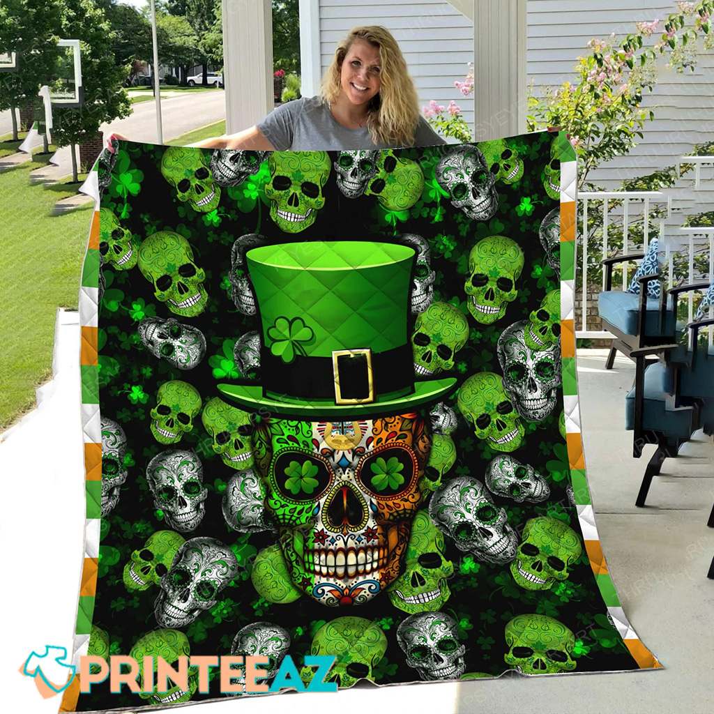 Irish Skull St Patrick_s Day Fleece Throw Quilt Blanket Black With Leprechauns Hat - PrinteeAZ