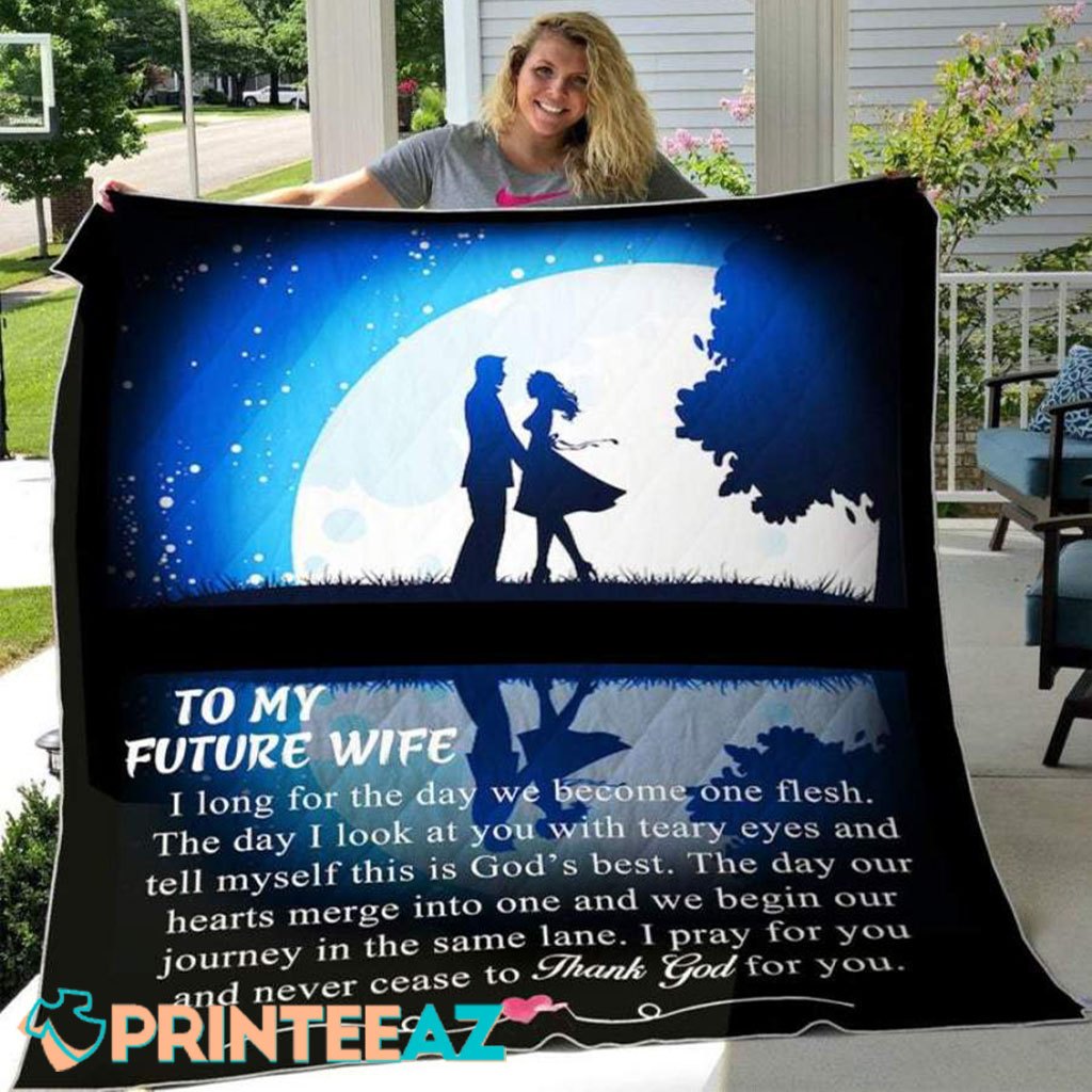 To My Future Wife The Day I Look At You Valentine Fleece Throw Quilt Blanket Black With Couple To The Moon - PrinteeAZ