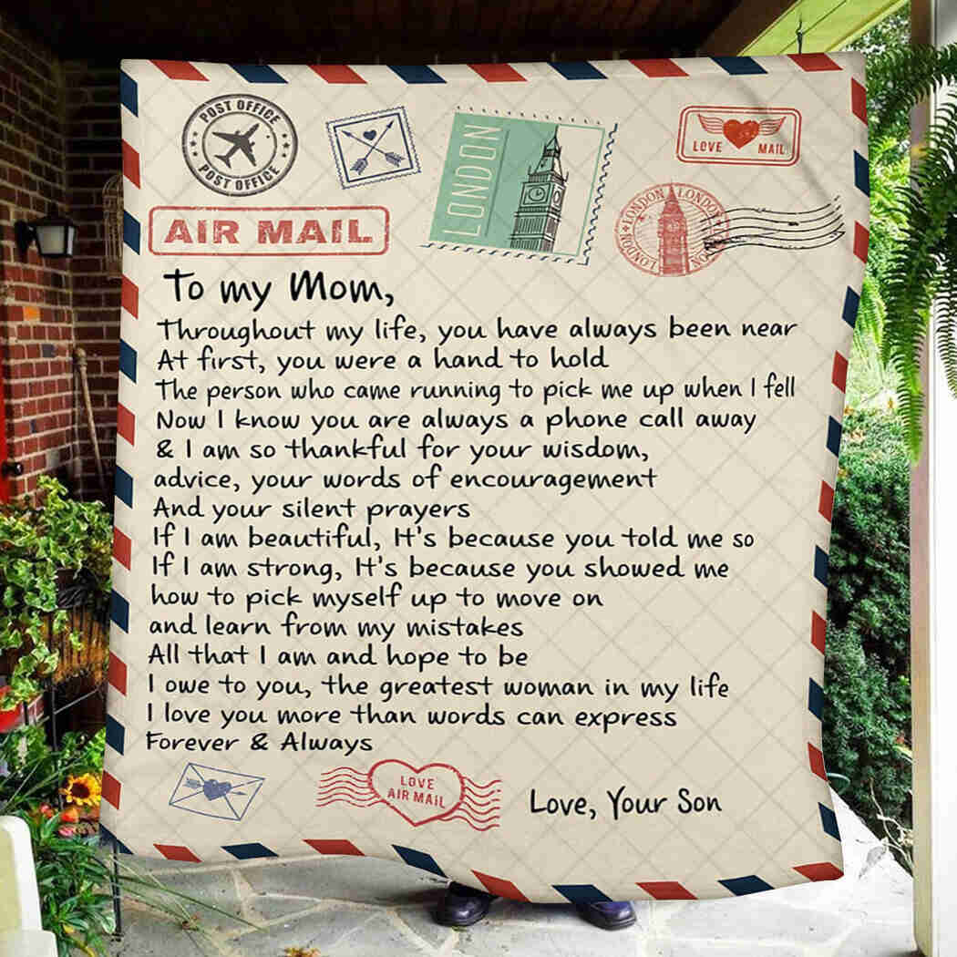 To My Mom - I Love You More Than Words Can Express Blanket