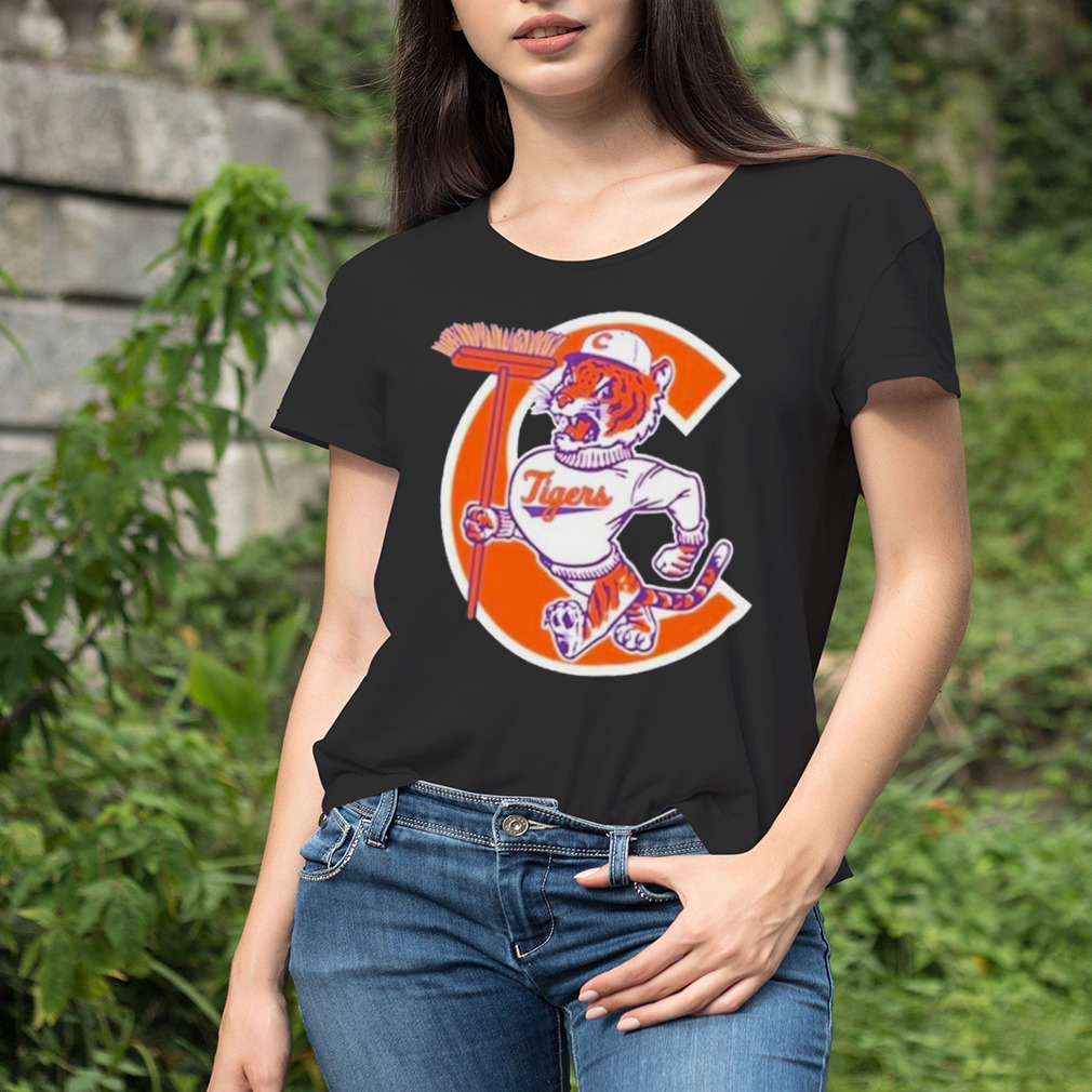 Women's tshirt