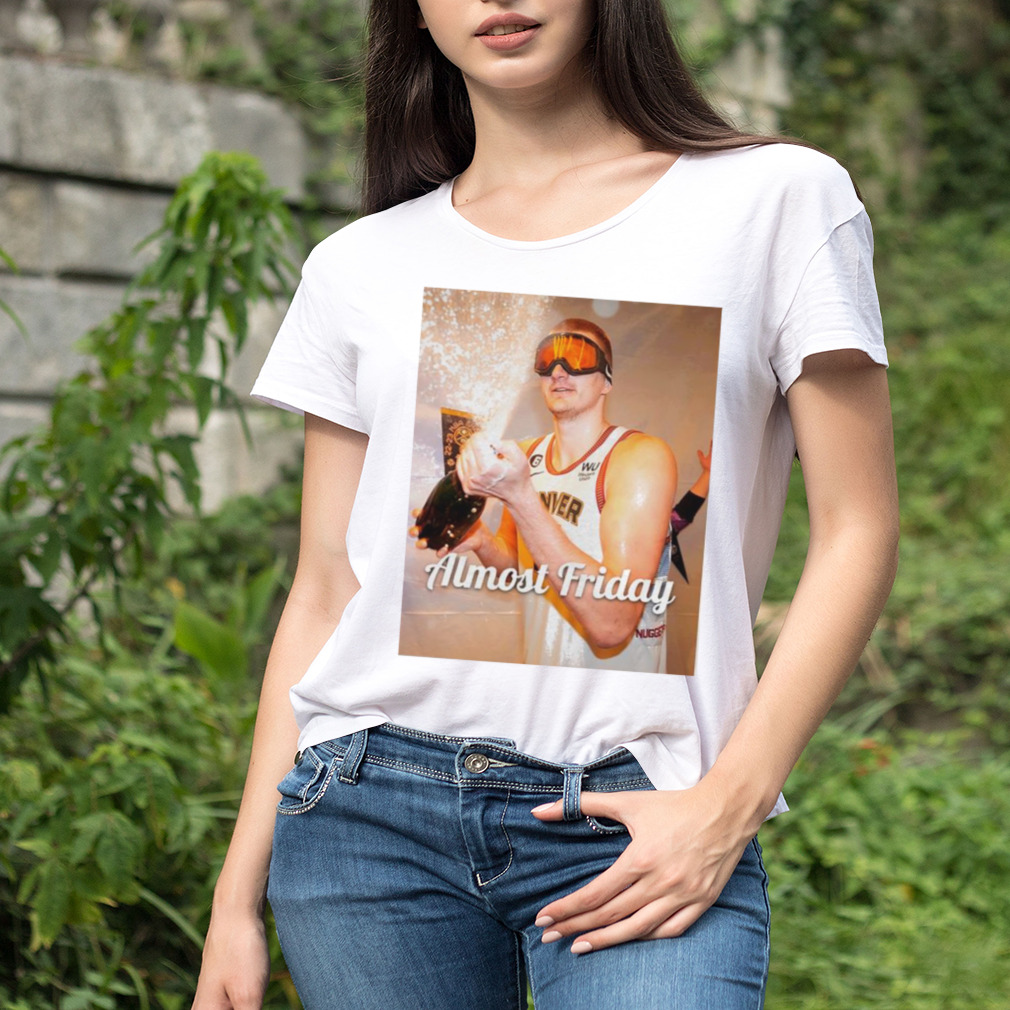 Women's shirt