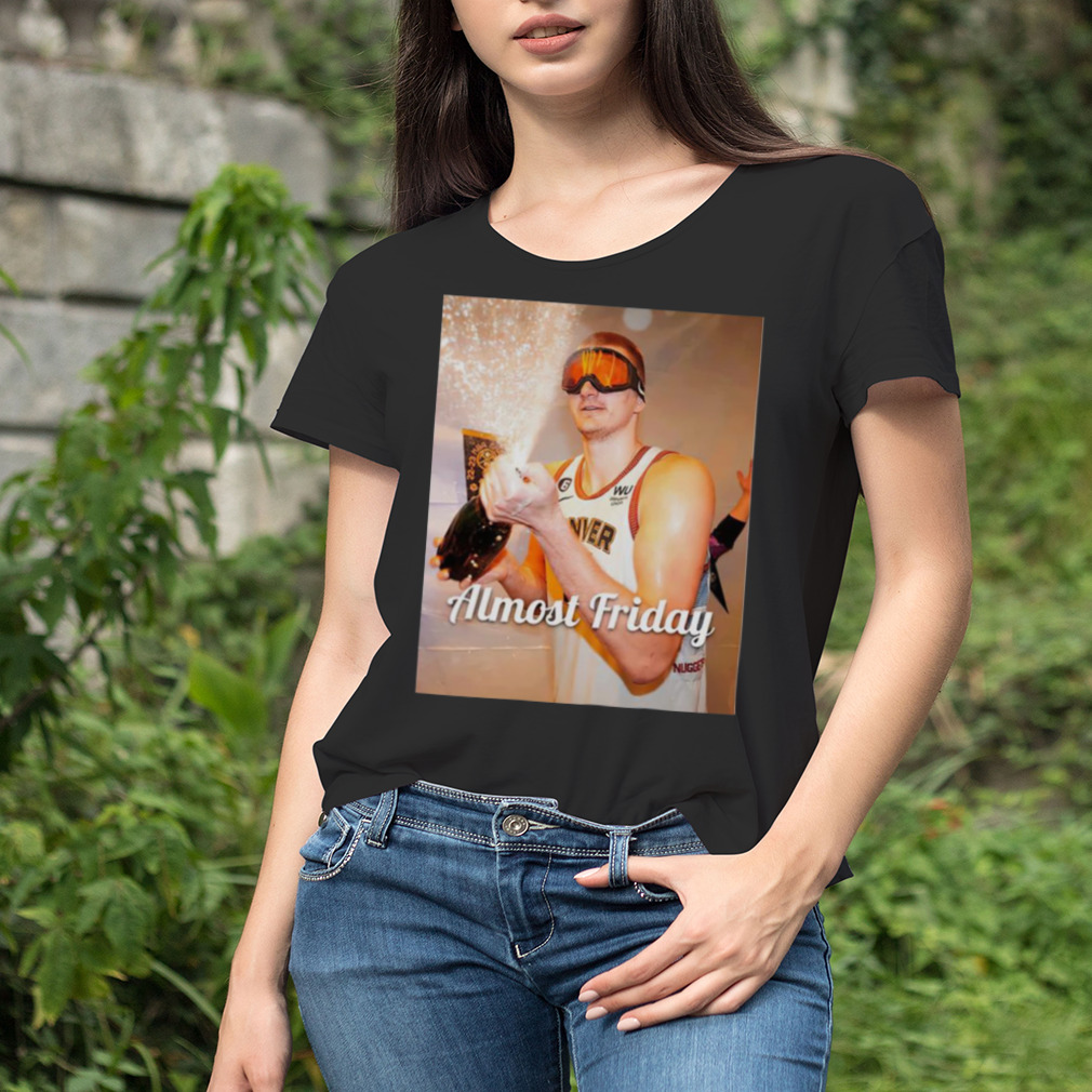 Women's tshirt