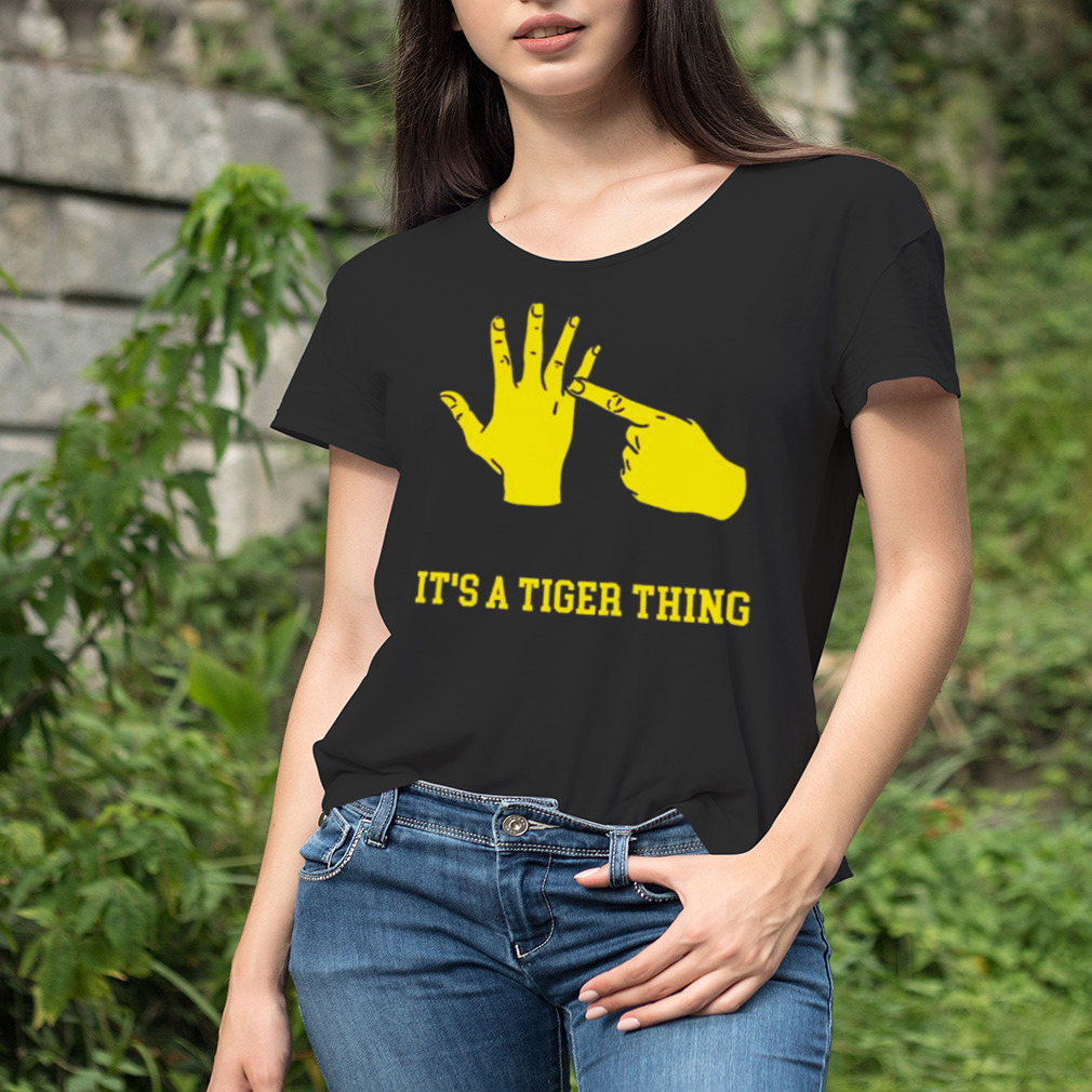 Women's tshirt