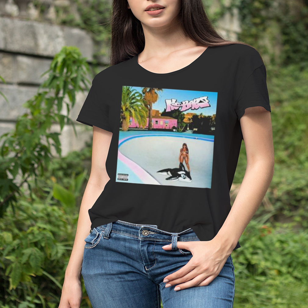 Women's tshirt