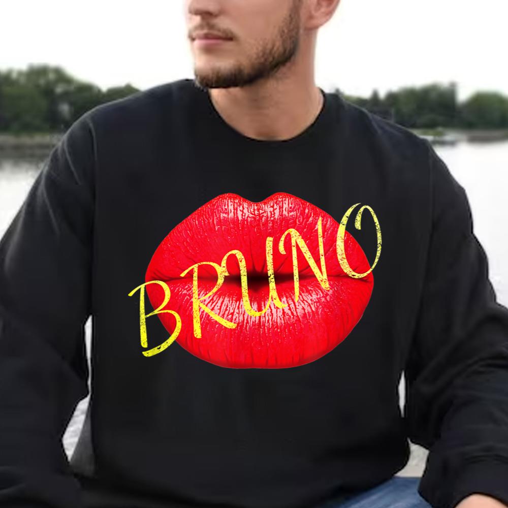 Bruno Lover Kiss Gold On Lips Cute Vintage Shirt Man Woman T-shirt