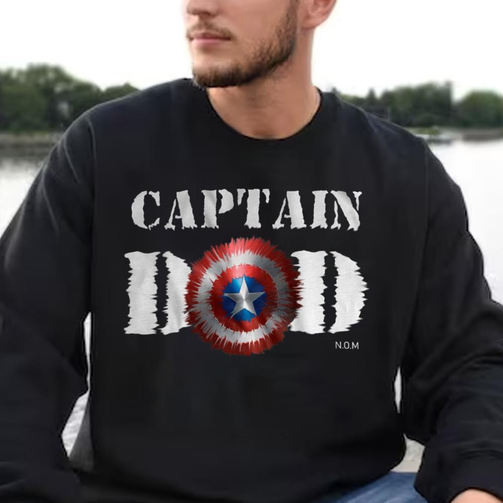Captain Dad Superhero Funny Men Fathers Day Vintage Dad T-shirt, Dads Birthday Gift