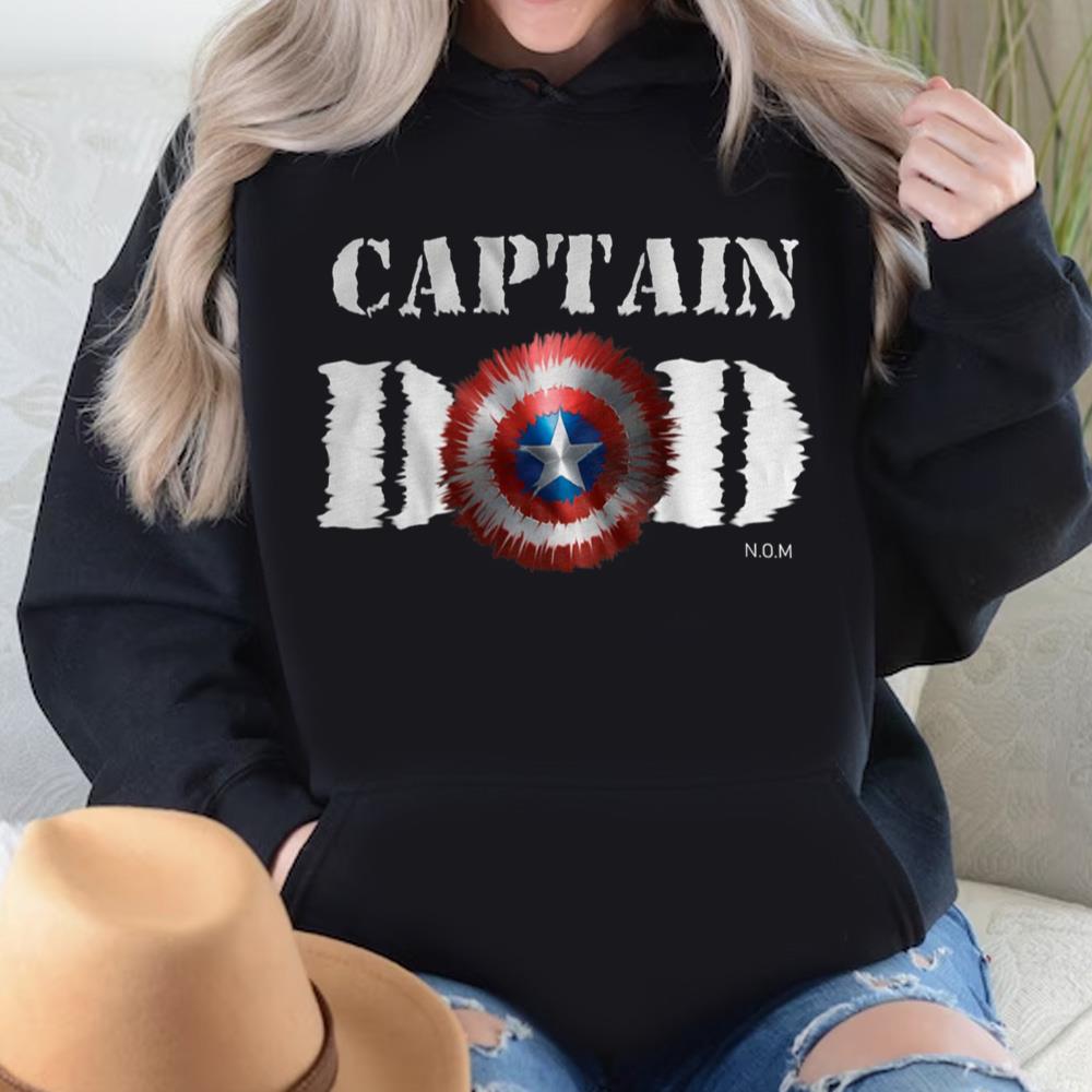 Captain Dad Superhero Funny Men Fathers Day Vintage Dad T-shirt, Dads Birthday Gift