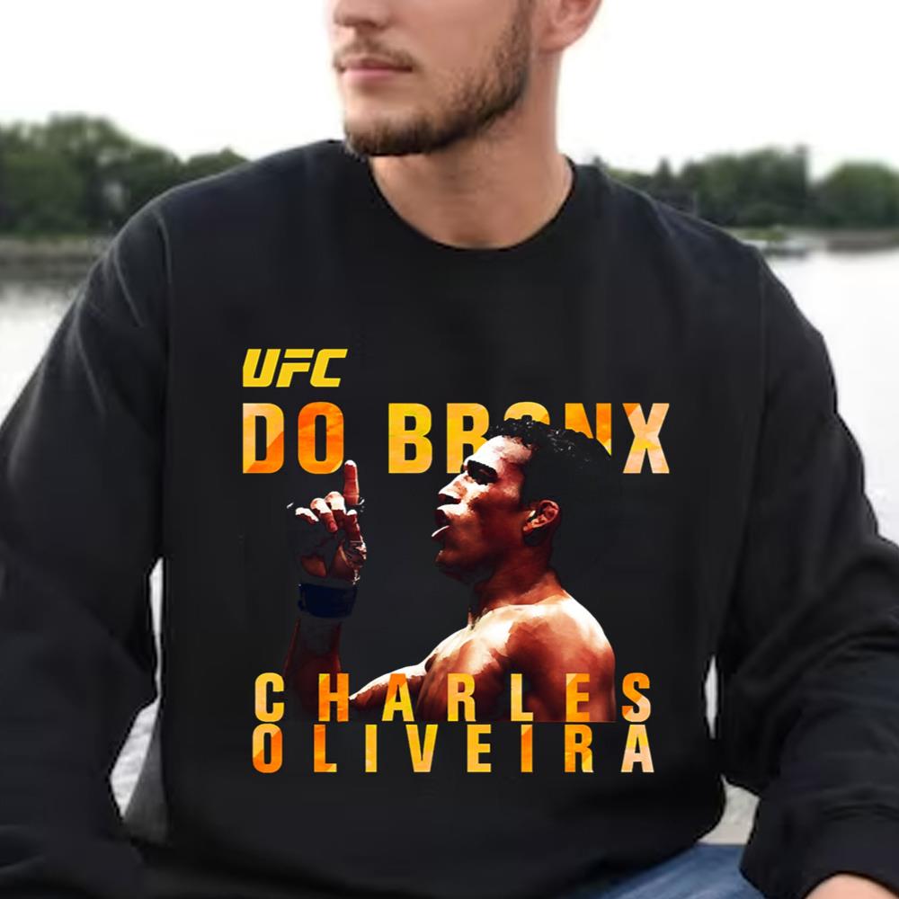 Charles Oliveira MMA UFC 256 Essential T-Shirt