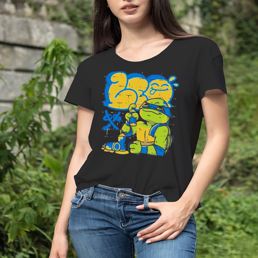 Women's tshirt