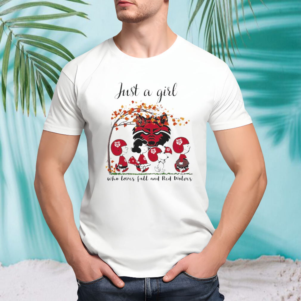 Just A Woman Who Loves Fall And Arkansas State Red Wolves Peanuts Cartoon T-Shirt