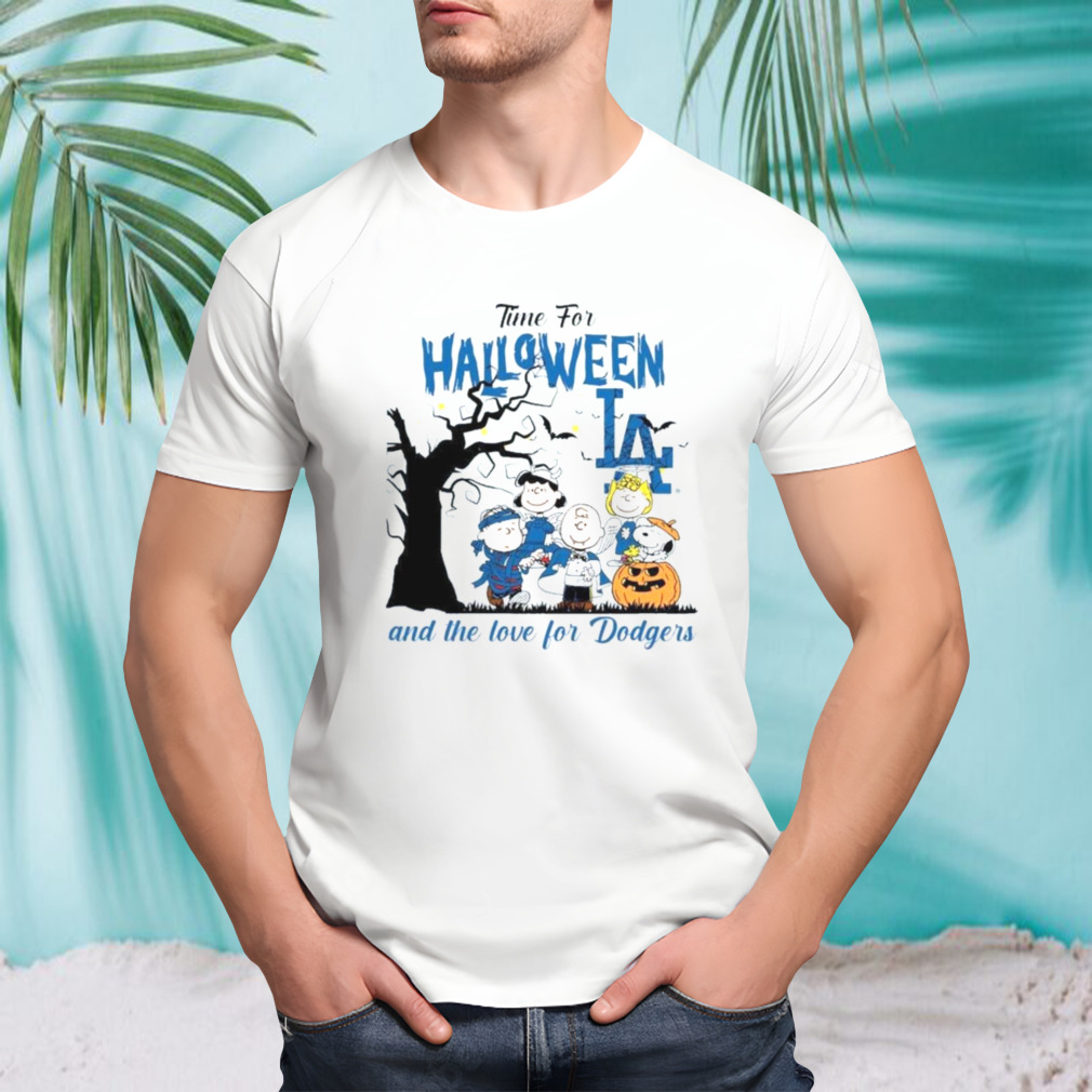 Peanuts Time For Halloween And The Love For Los Angeles Dodgers Logo 2023 T-Shirt