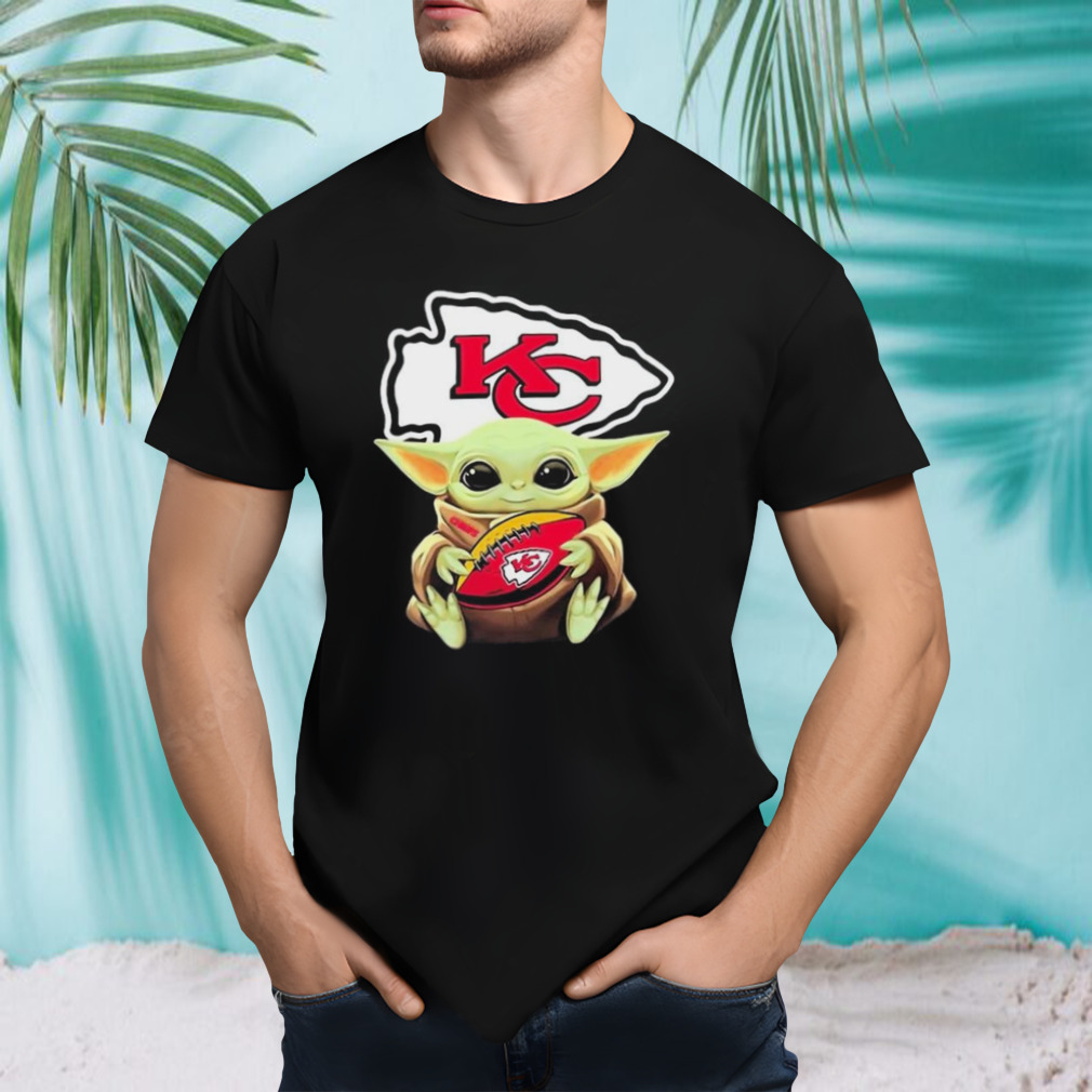 Baby Yoda hug basketball Kansas city Chiefs logo design T-shirt