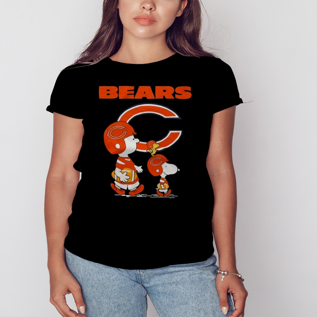 Chicago Bears Peanuts Snoopy Charlie Brown And Woodstock T-shirt