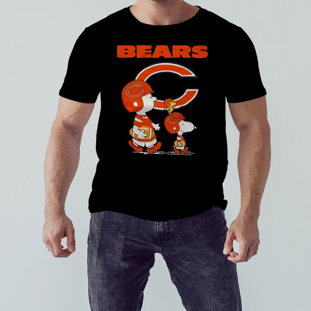 Chicago Bears Peanuts Snoopy Charlie Brown And Woodstock Shirt