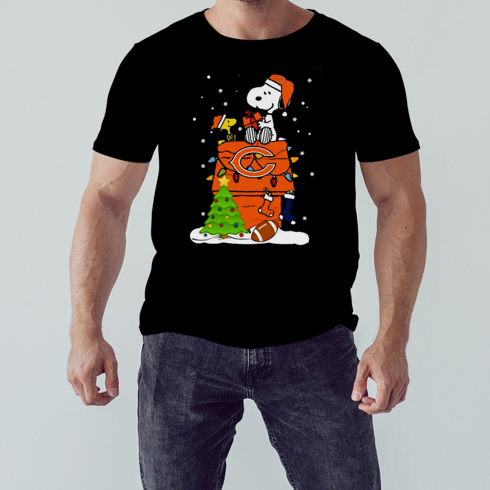 Snoopy Chicago Bears Christmas shirt