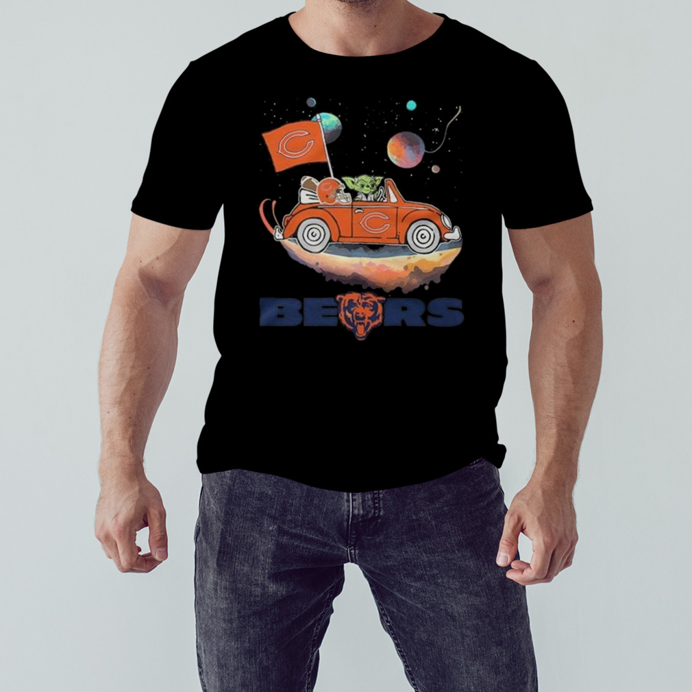 Master Yoda Driving Car Star Chicago Bears 2023 T-Shirt