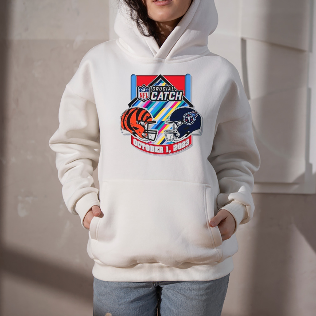 Crucial catch titans discount hoodie