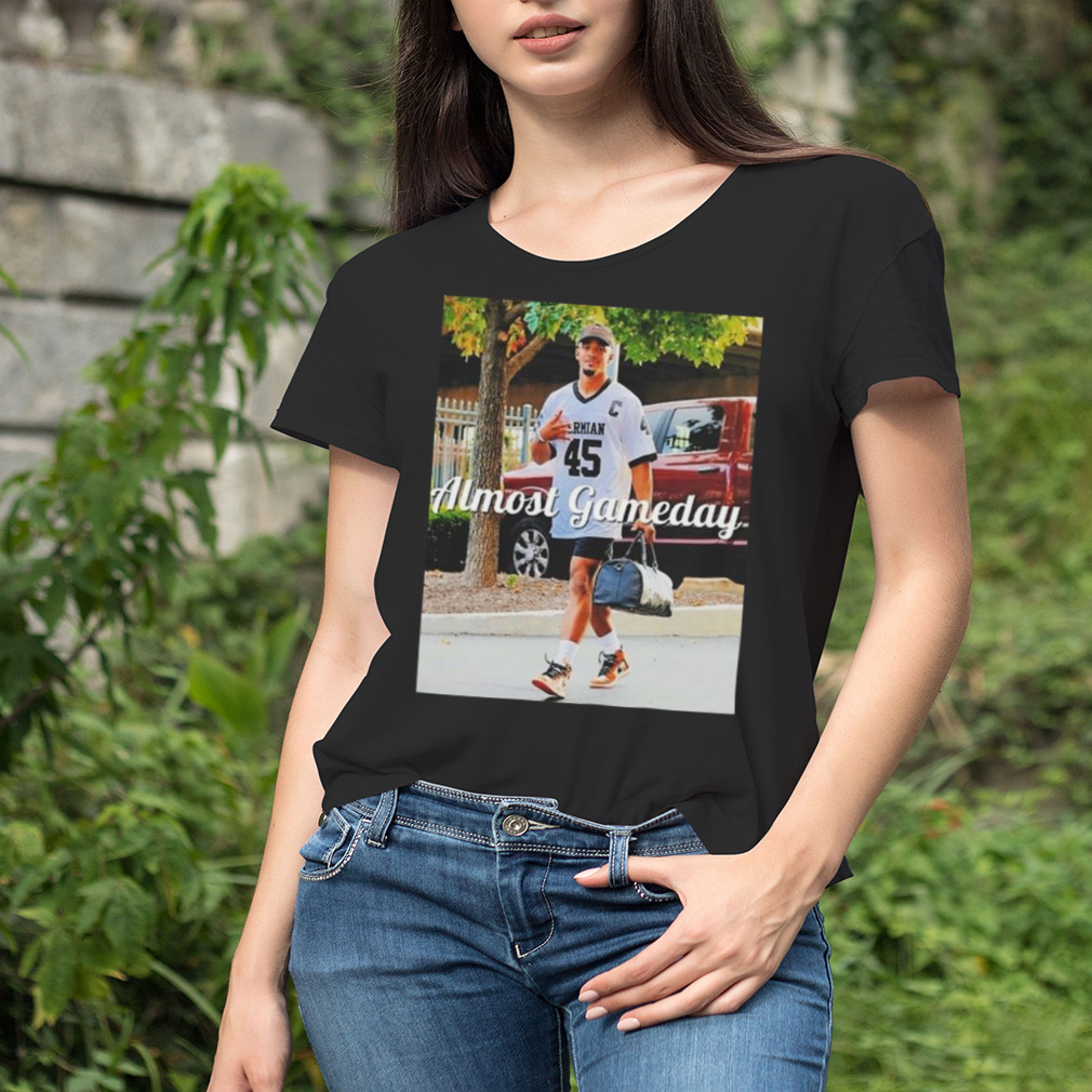 Women's tshirt
