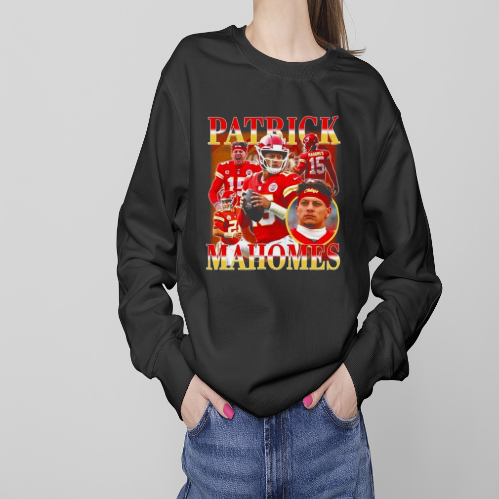 Patrick Mahomes Kansas City Chiefs Football Vintage T-shirt 4 Sweaters
