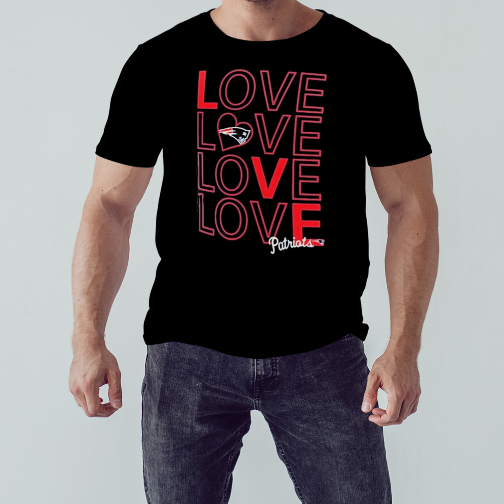 New England Patriots G-III Love Graphic T-Shirt
