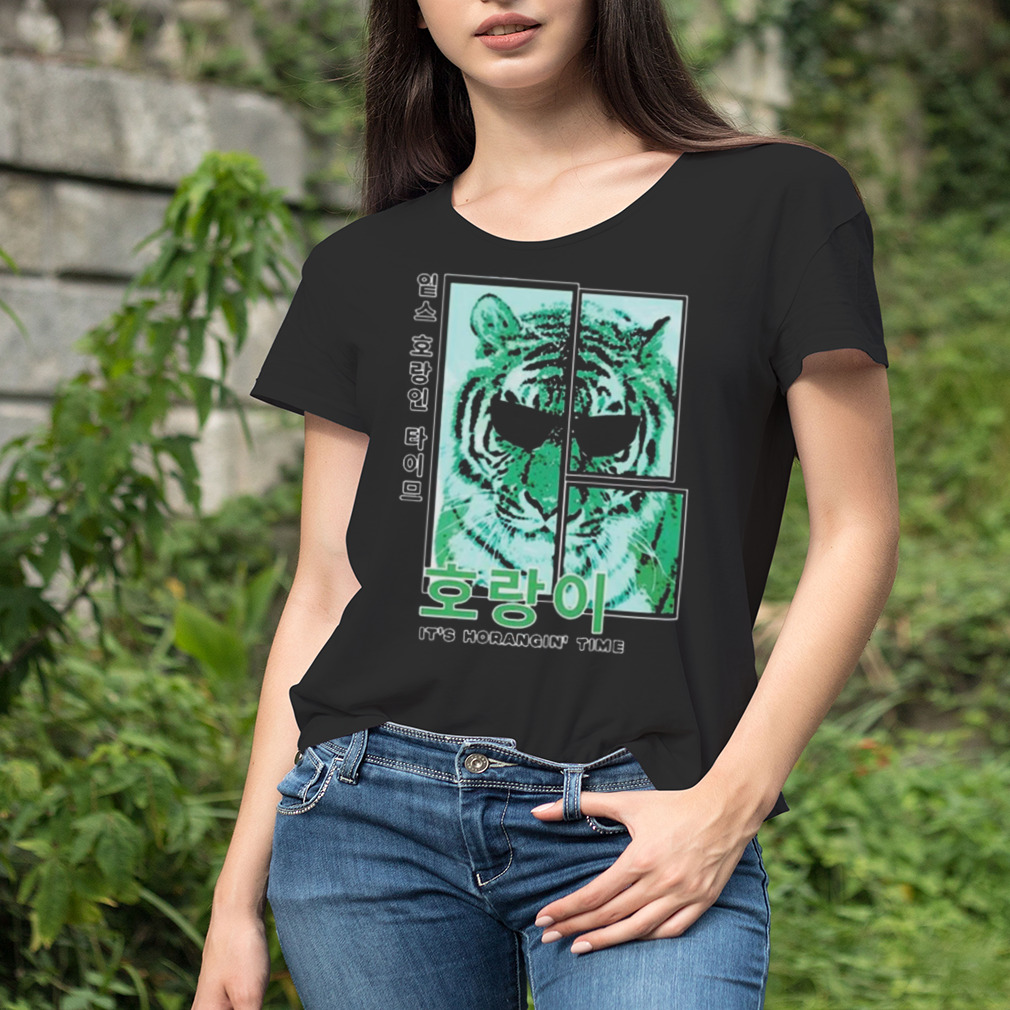 Women's tshirt