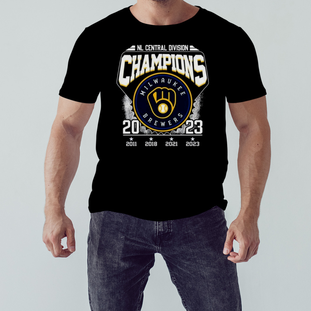 Official nl central divison champions milwaukee brewers 2011 2018 2021 2023  shirt, hoodie, sweatshirt for men and women