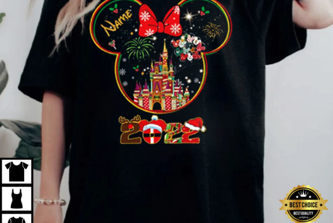 Matching Christmas Family Castle In Mickey And Minnie T-Shirt