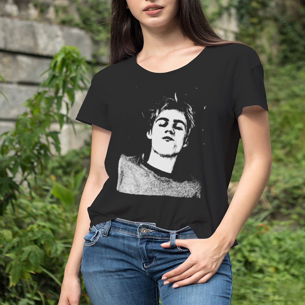 Women's tshirt