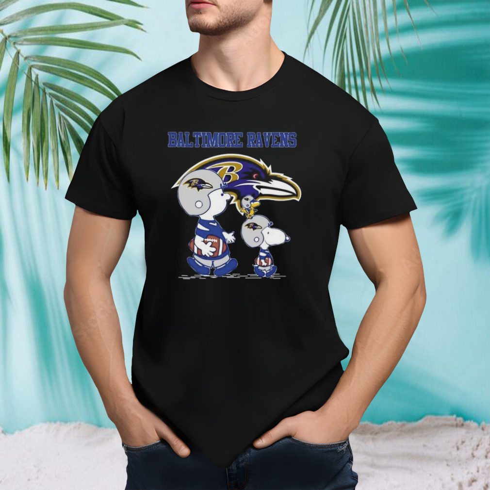 Baltimore Ravens Snoopy Play Soccer T-shirt