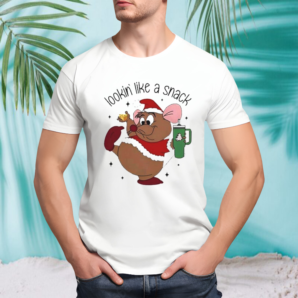 Santa Gus Lookin’ Like A Snack Christmas 2023 T-shirt