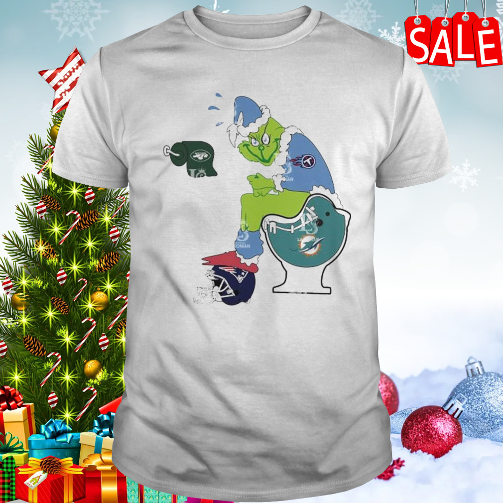 Santa Grinch Tennessee Titans Shit On Miami Dolphins Toilet And New England Patriots Helmet Christmas shirt