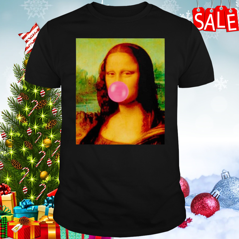 Mona Lisa with bubble gum shirt