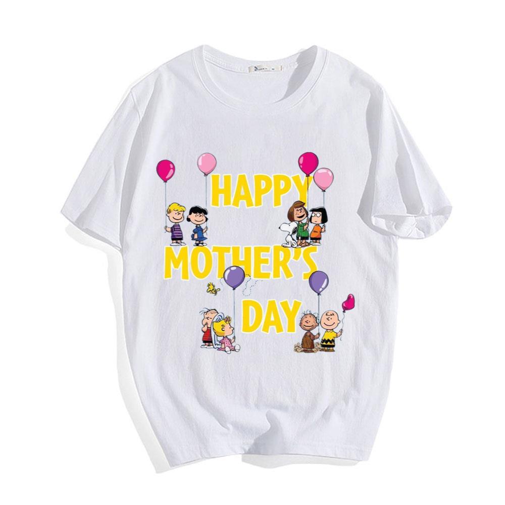 Happy Mother's Day Charlie Brown And Snoopy Mom T-Shirt