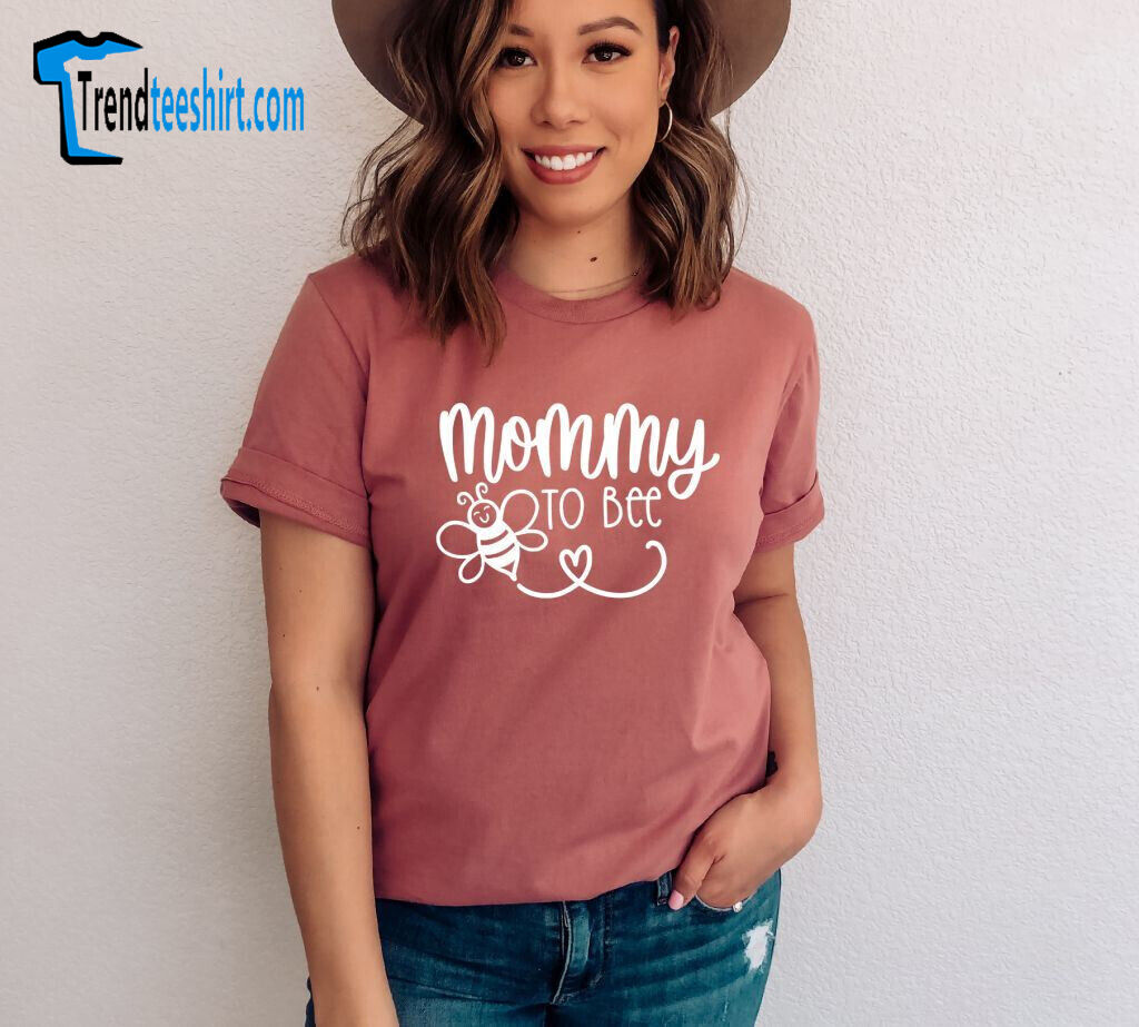 Mommy To Bee T-shirt - Expecting Mom - Mother's Day - Mommy To Be