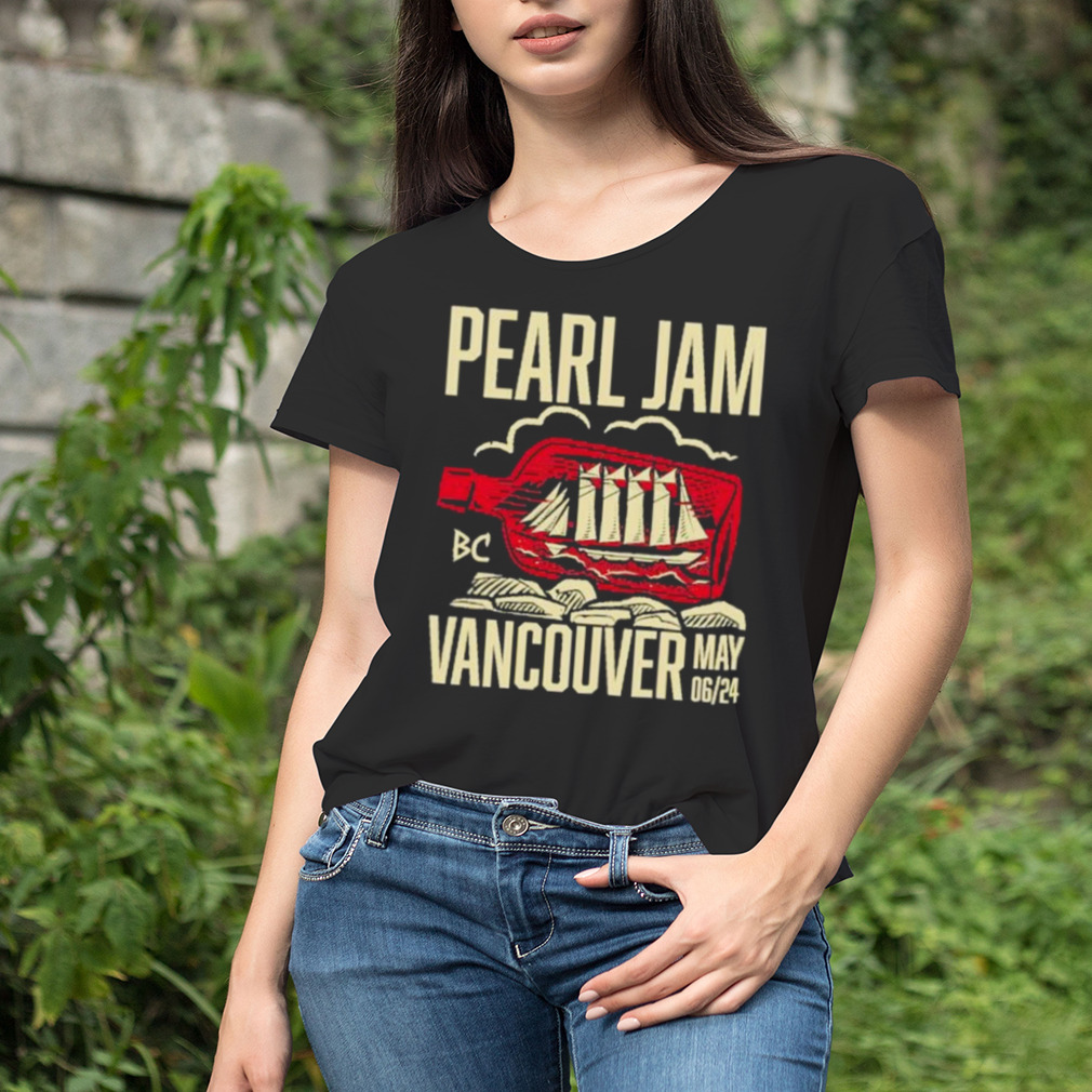 Women's tshirt