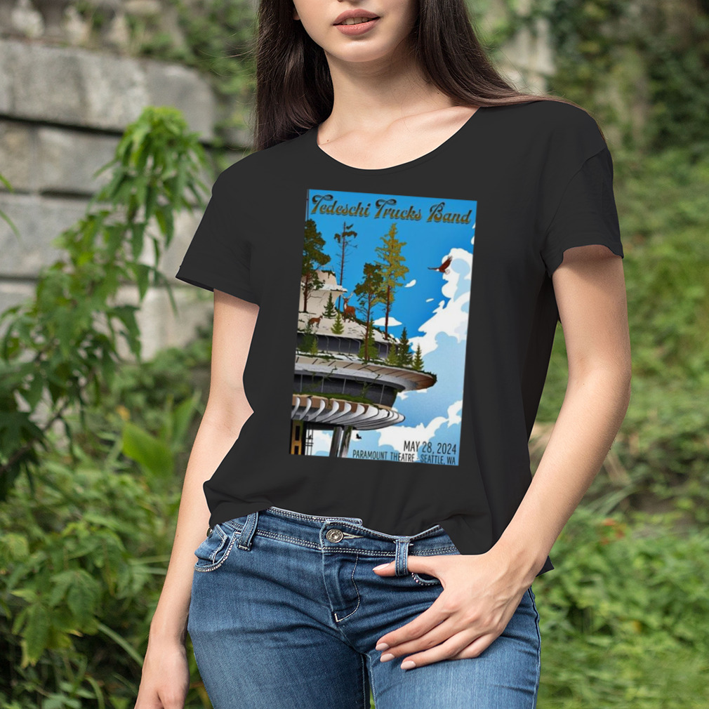 Women's tshirt